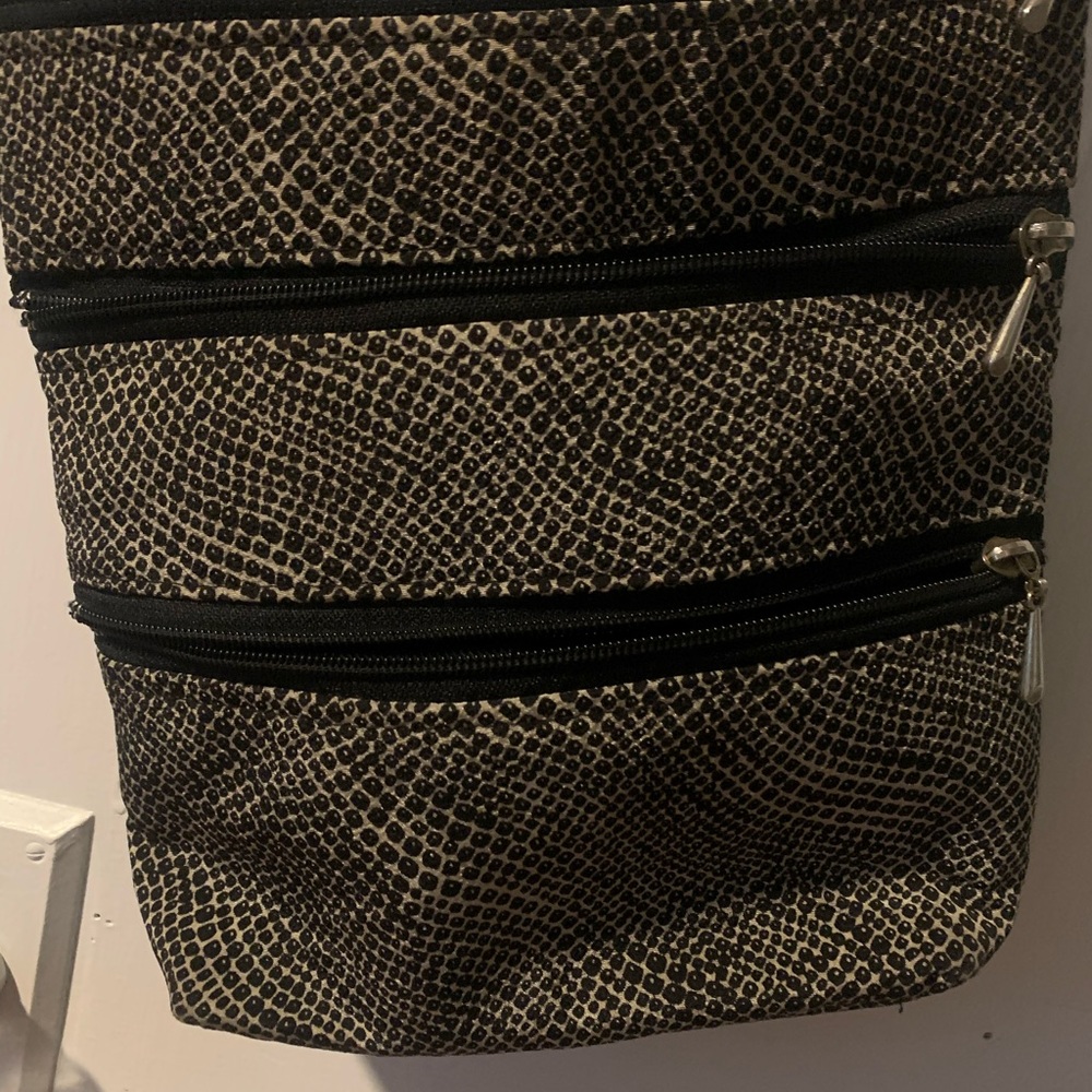 Purse - Picture 2 of 4